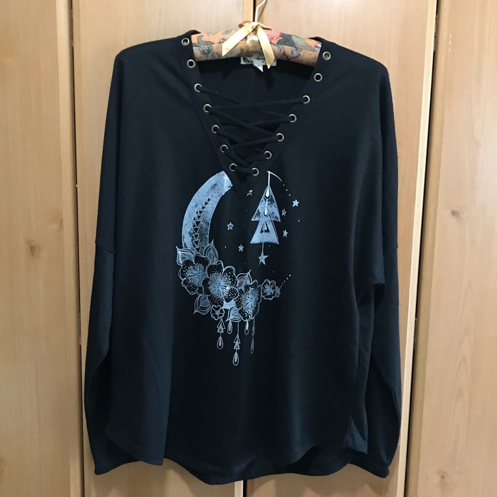 About A Girl Black Raglan Sleeve Graphic T…